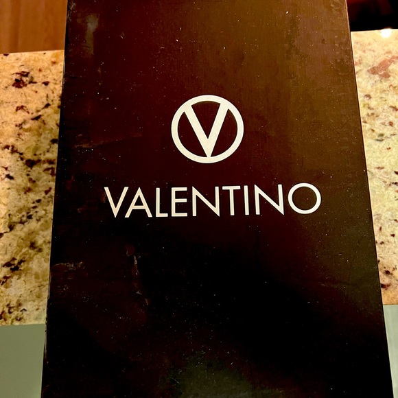 Valentino Sneaker - Picture 5 of 5